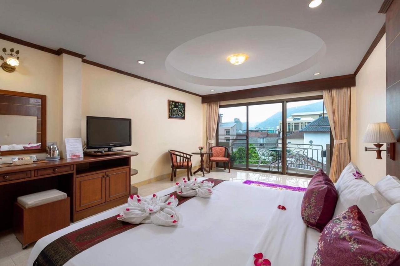 Hotel Centre Point Nanai Patong Zewnętrze zdjęcie